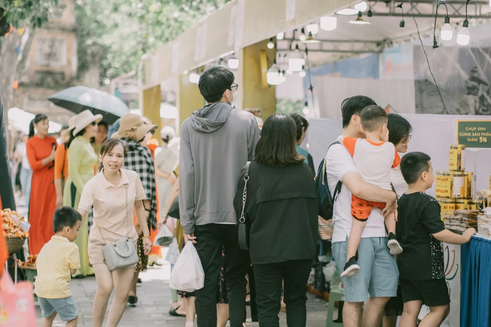 台中北屯親子藝術市集人潮，台中北屯住宿親子一日遊推薦